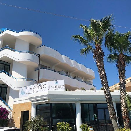 Hotel Il Veliero Торре-Сан-Джованні-Удженто Екстер'єр фото