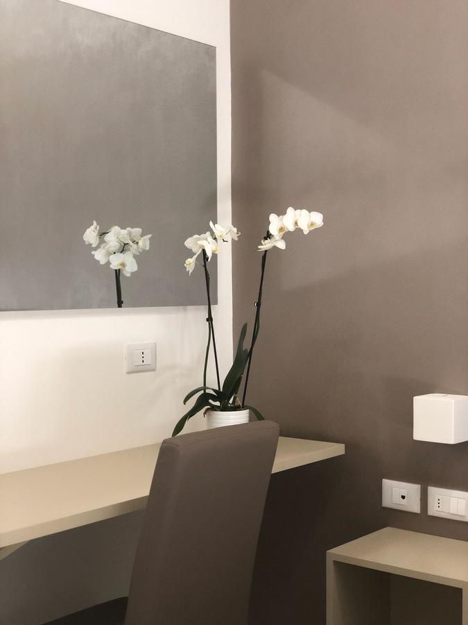 Hotel Il Veliero Торре-Сан-Джованні-Удженто Екстер'єр фото