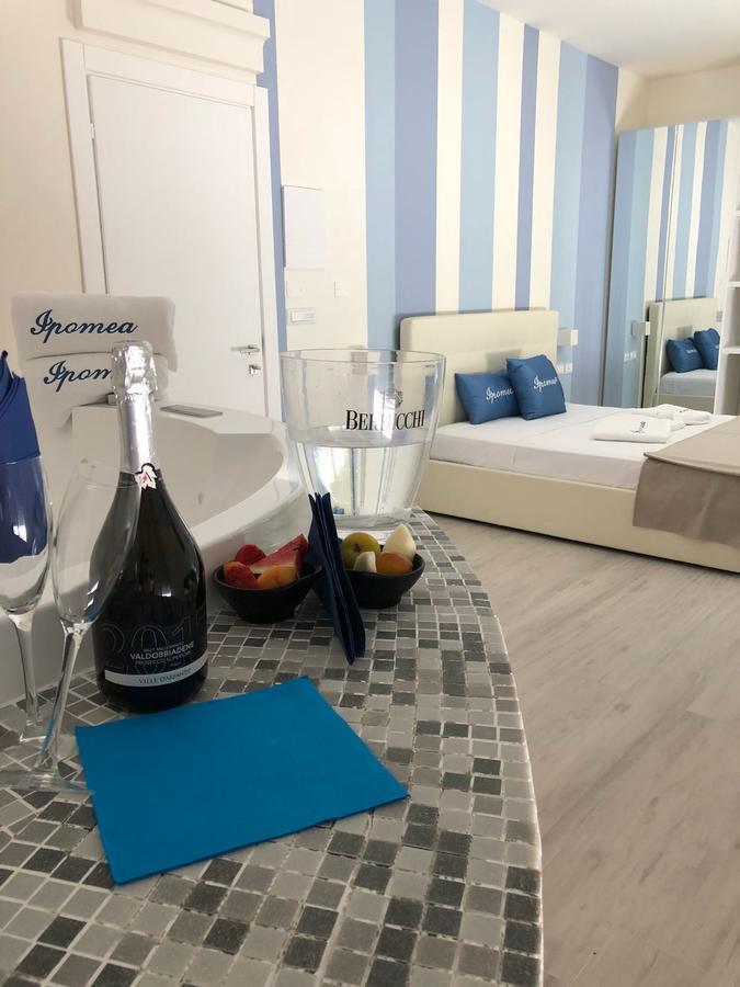 Hotel Il Veliero Торре-Сан-Джованні-Удженто Екстер'єр фото